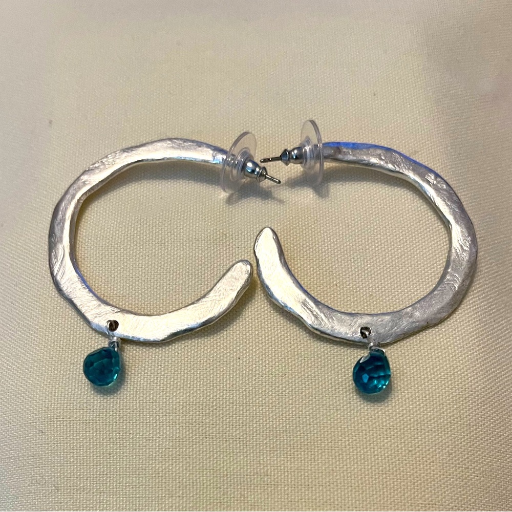 Elegant Silver Hoop Earrings with Blue Accent - Picture 13 of 16
